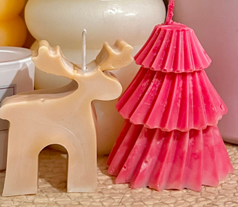 DIY : Fabriquez vos propres bougies décoratives de Noël avec CreatiBox, étape par étape ! 🕯️