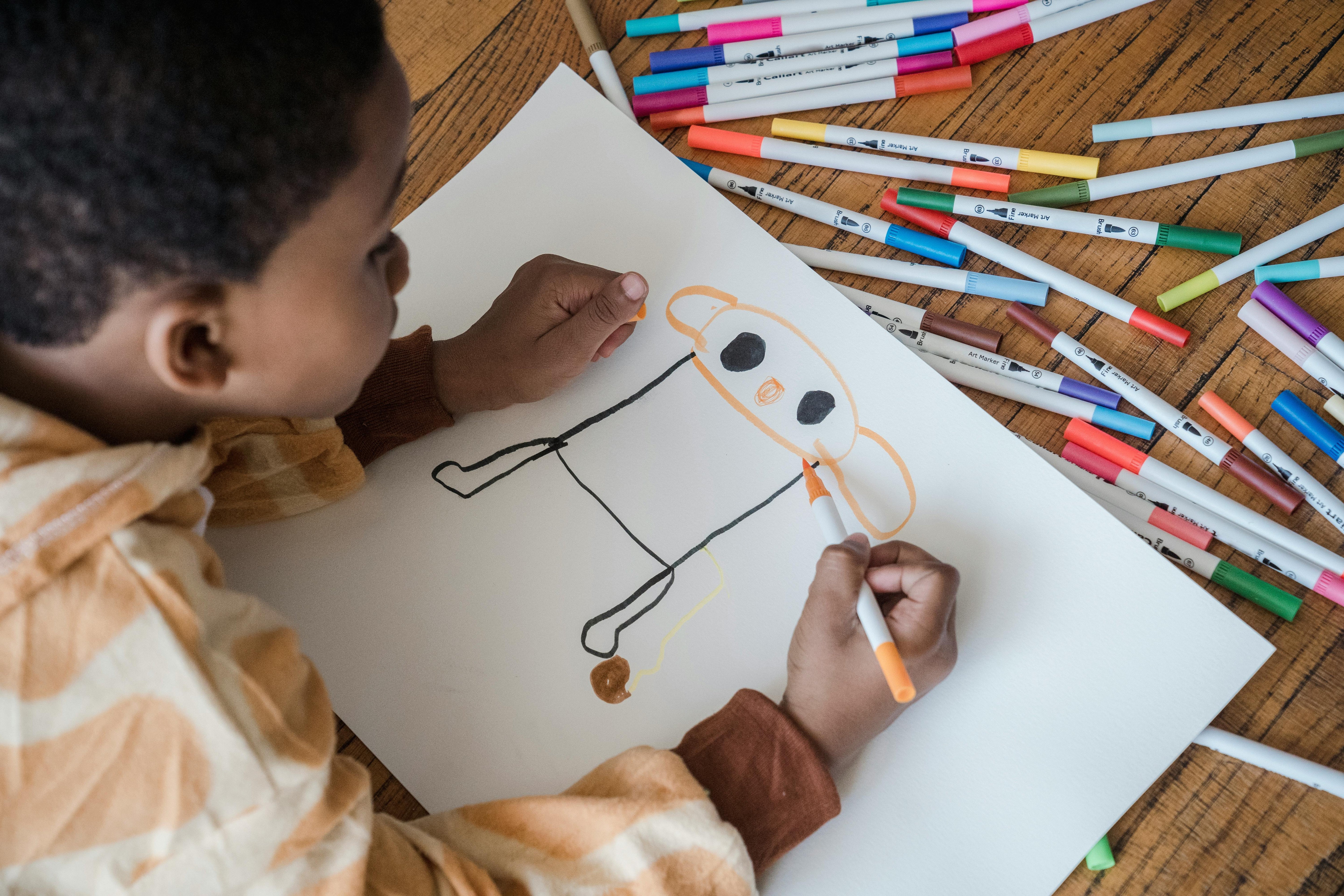 Activité Manuelle Enfant Maison : Des Idées Créatives pour Éveiller Vos Petits