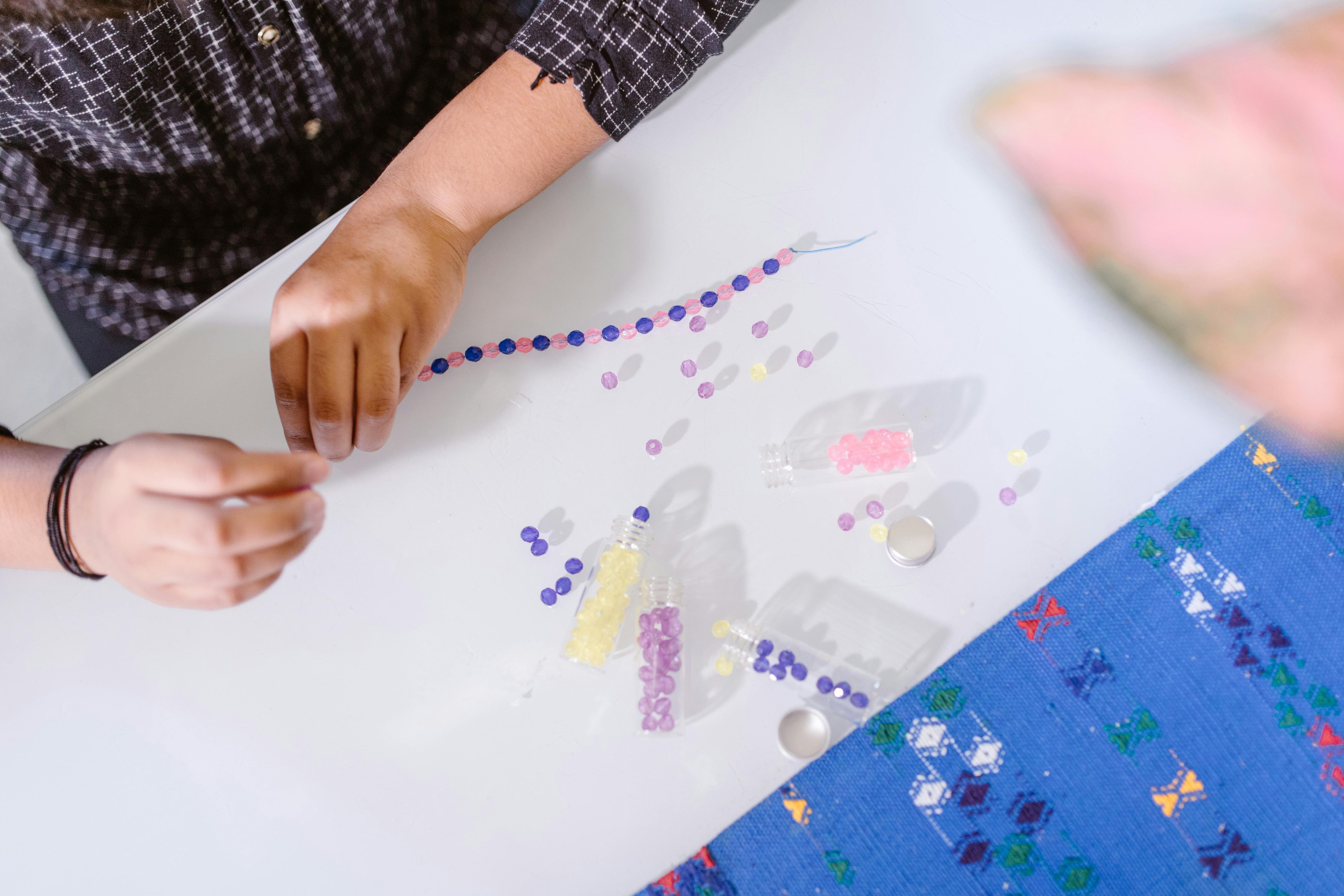 Tout savoir sur le kit créatif: comment stimuler la créativité de votre enfant